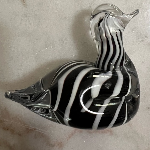 Vintage Art Glass Duck Figurine Paperweight Black White Stripes Enesco Taiwan - Picture 2 of 4
